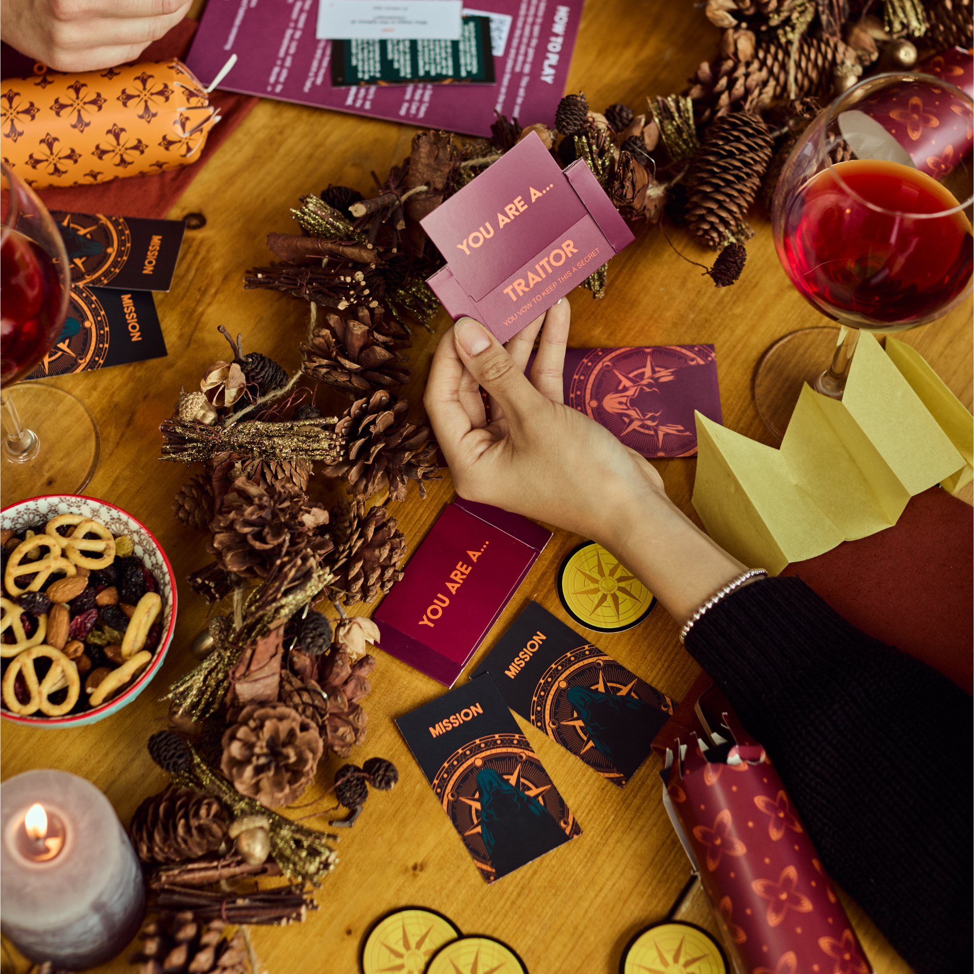 The Official Traitors Crackers