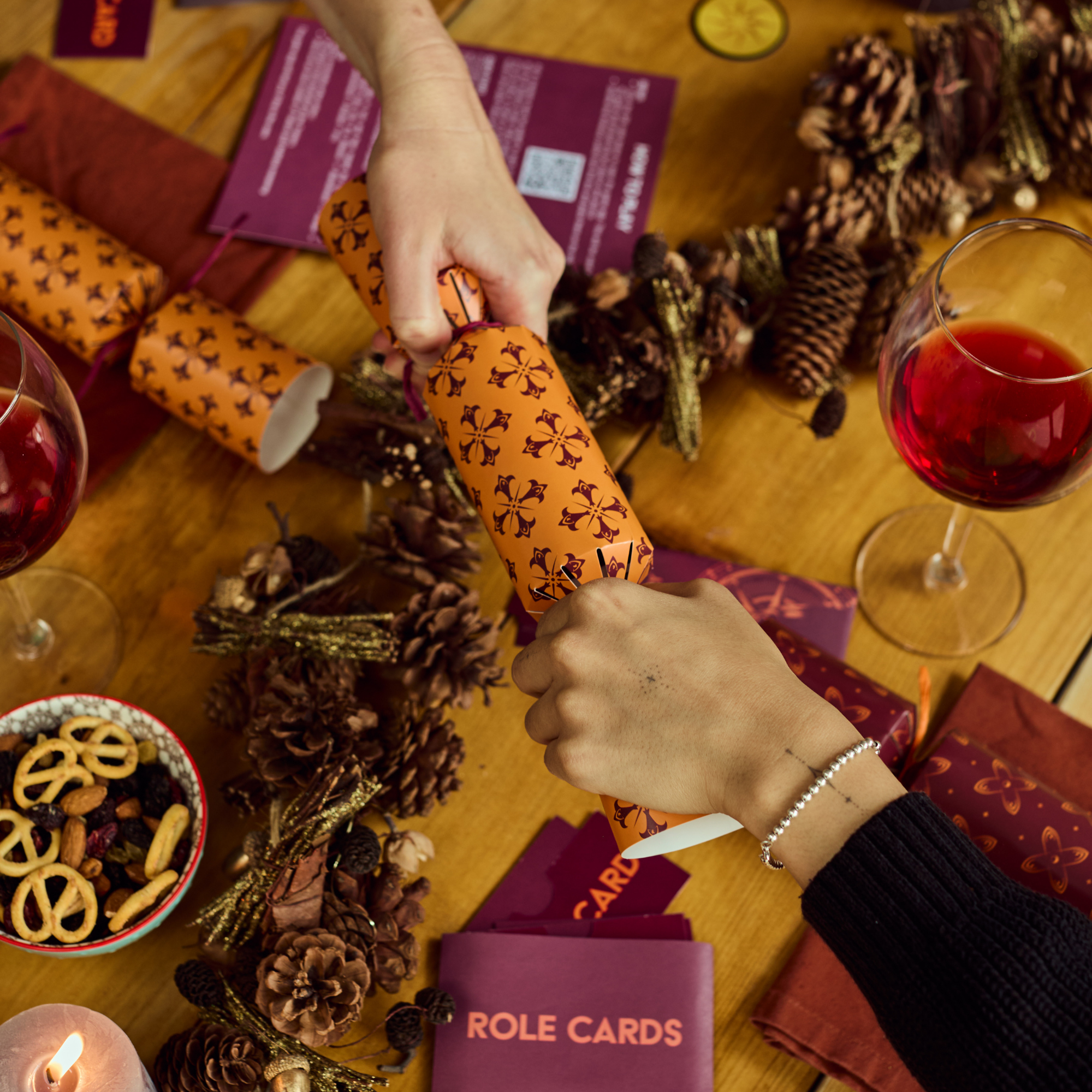 The Official Traitors Crackers