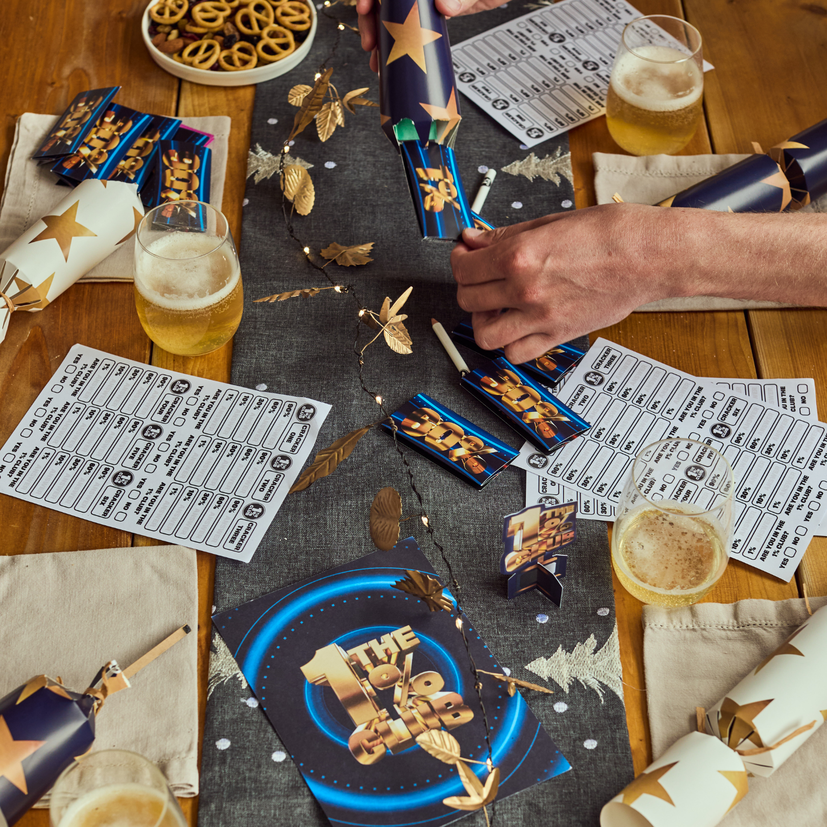 1% Club Christmas Crackers