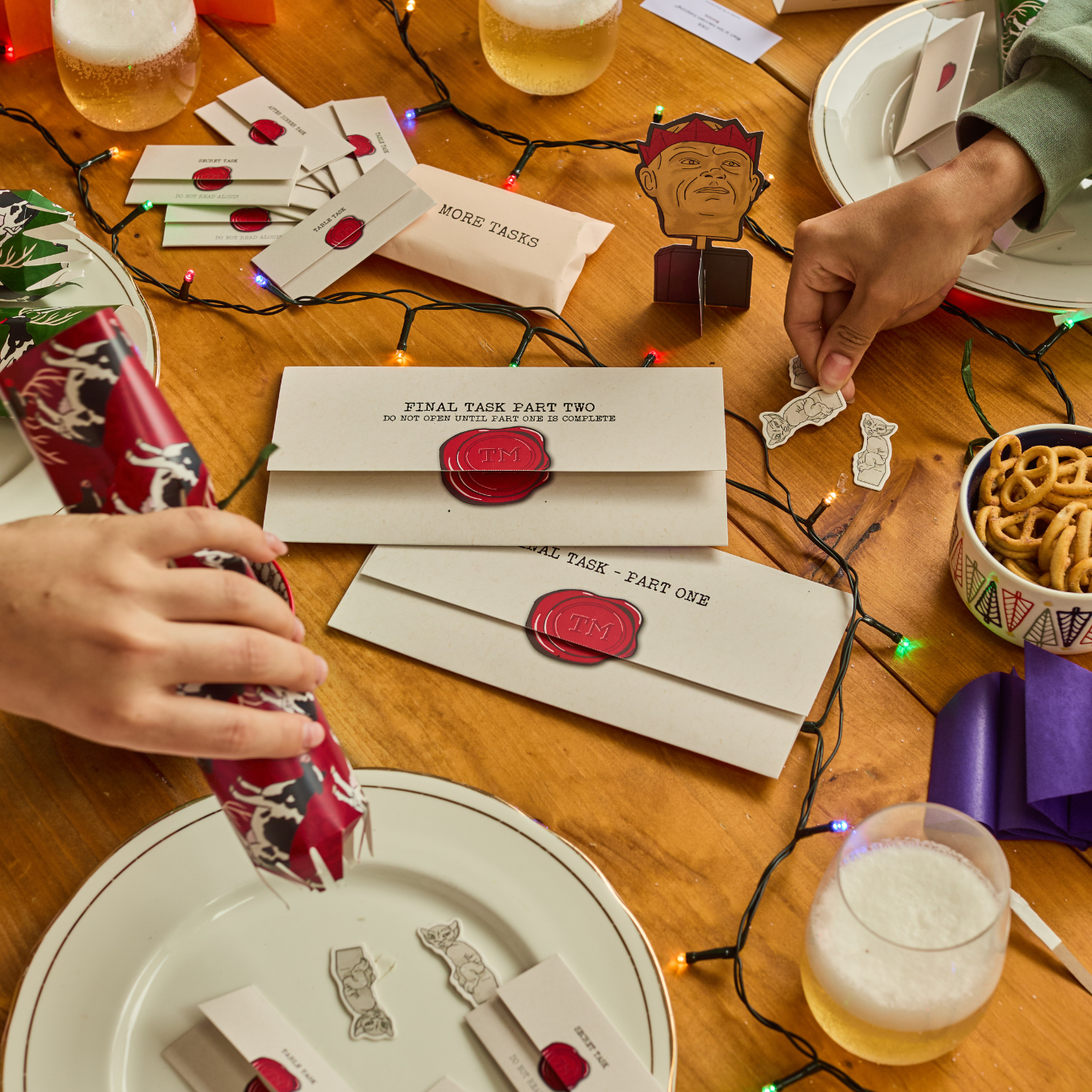 2025 Taskmaster Christmas Crackers